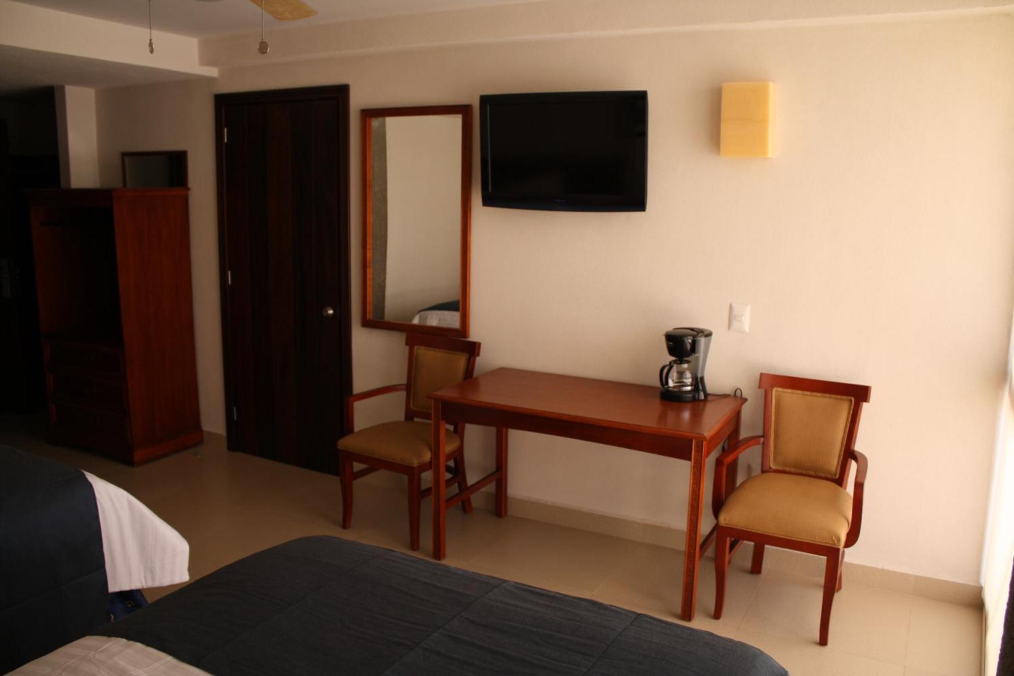Hotel Porto Allegro Puerto Vallarta Bagian luar foto